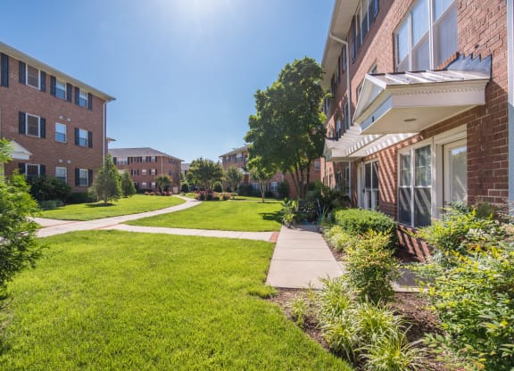 Modern Apartment Rentals in National Landing Arlington VA