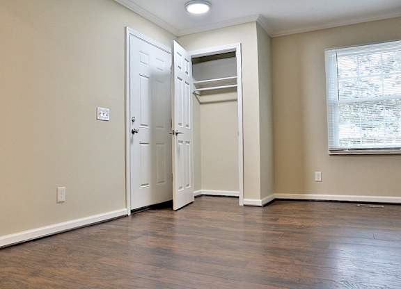 REMODELED Townhouse 1375 - Available for Immediate Move-in