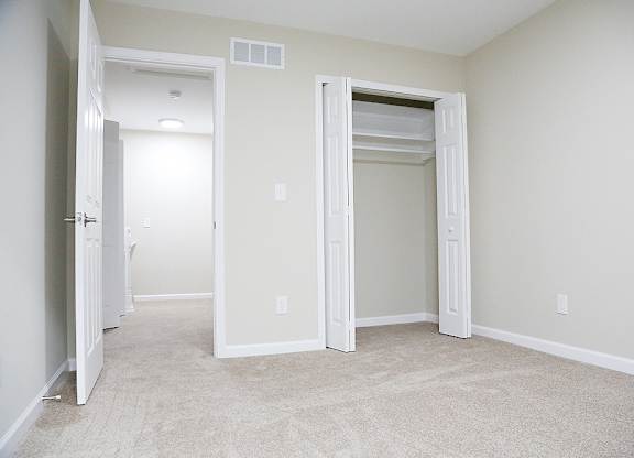 REMODELED Townhouse 1375 - Available for Immediate Move-in