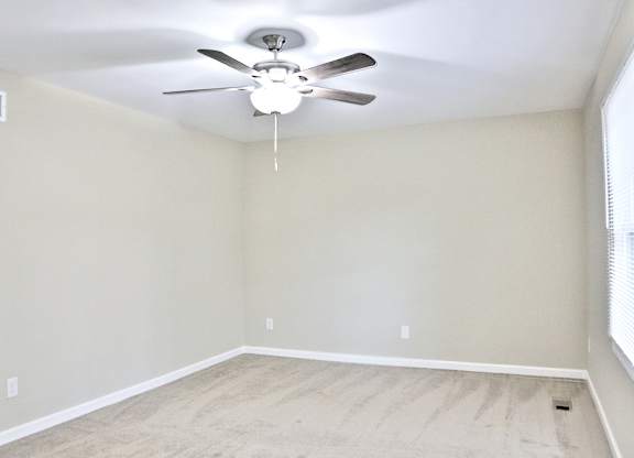 REMODELED Townhouse 1375 - Available for Immediate Move-in