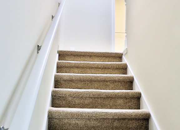 REMODELED Townhouse 1375 - Available for Immediate Move-in