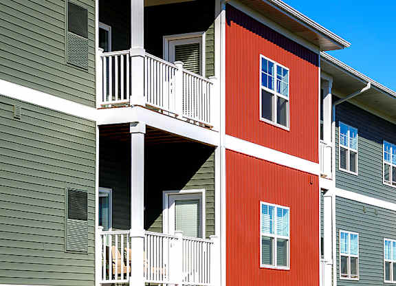 Exterior View of Central Park Apartments in Greenville Michigan