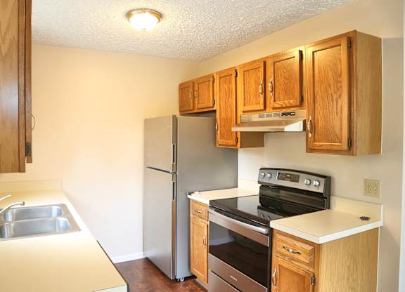 Cambria Heights 2 Bed Apartment Home w/WD