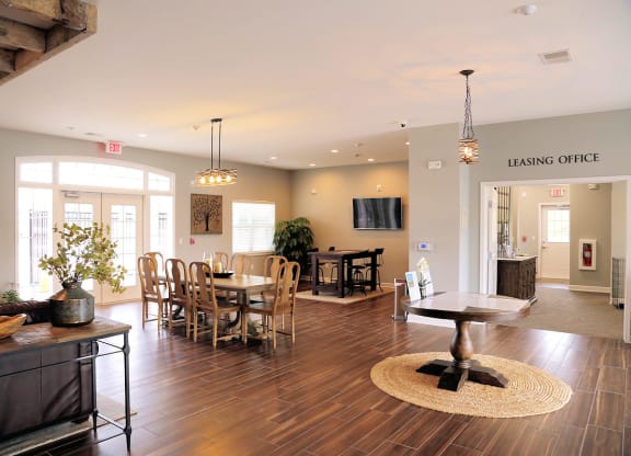 Clubhouse & Business Center