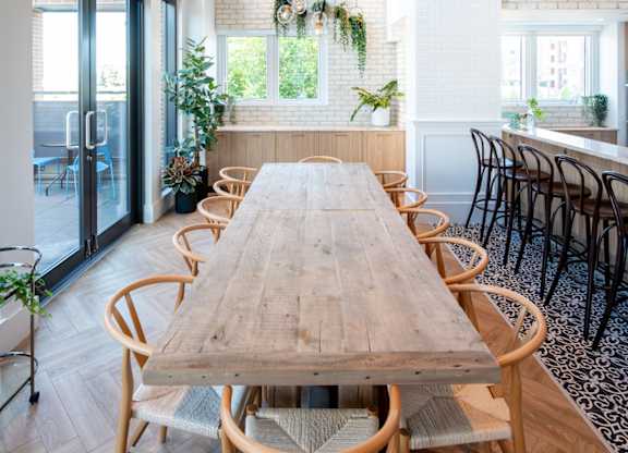 Neighbour - Dining Room