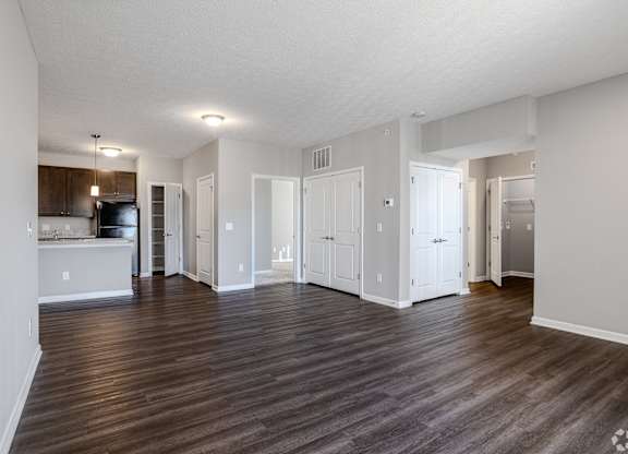 A spacious room with wooden floors at The Residences at Akita Lane, Canal Winchester, 43110