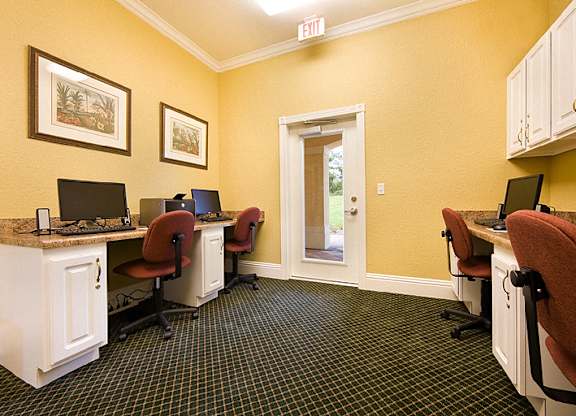 Business Center at Timber Trace Affordable Apartments in Titusville, FL