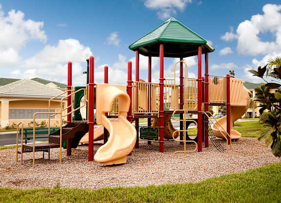 Playground at Laurel Oaks Affordable Apartments in Leesburg FL