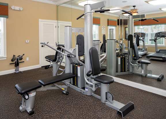 Fitness Center at Colonial Lakes Apartments in Lake Worth, FL