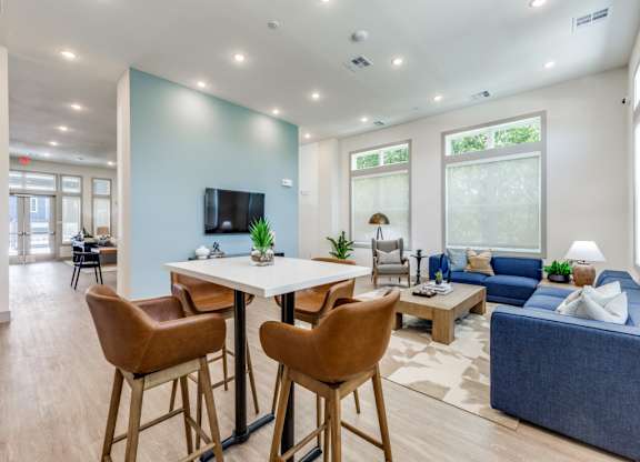 Lounge Seating Areas at Carson Crossing Apartments in Austin