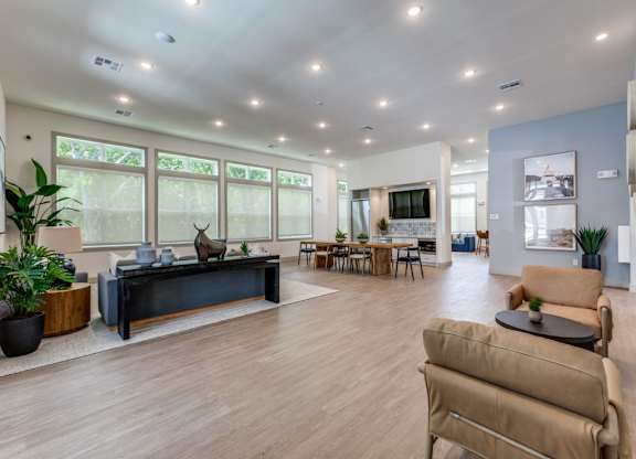 Club Room at Carson Crossing Apartments in Austin