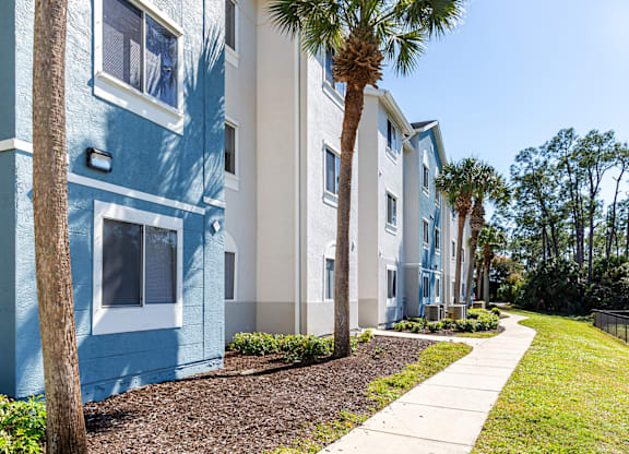 Exterior at Summer Lakes Affordable Apartments in Naples FL