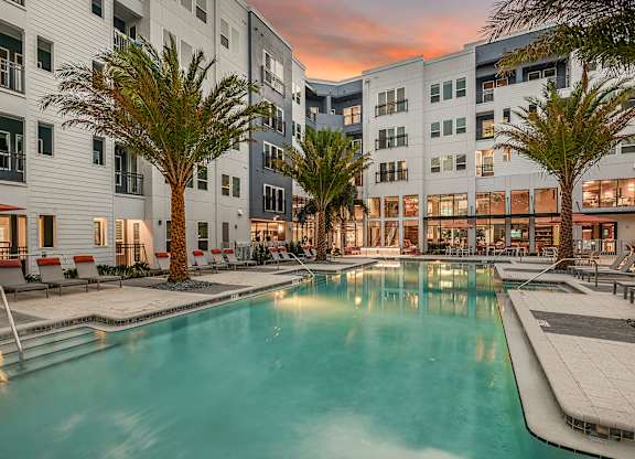 Resort Pool at Aurora Luxury Apartments in Downtown Tampa FL