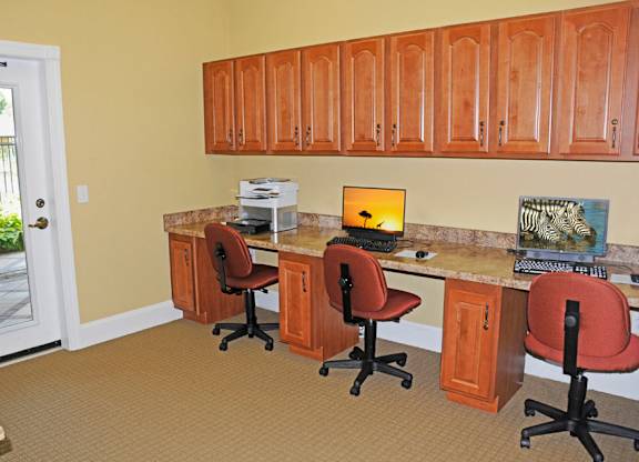 Business Center at Autumn Place Apartments Temple Terrace FL