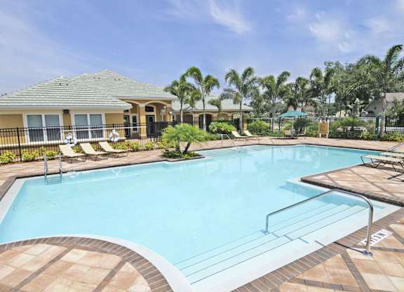 Swimming Pool at Autumn Place Apartments Temple Terrace FL