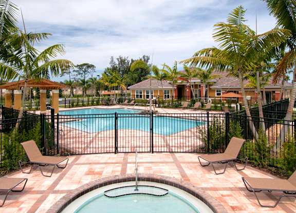 Swimming Pool at Colonial Lakes Apartments in Lake Worth, FL