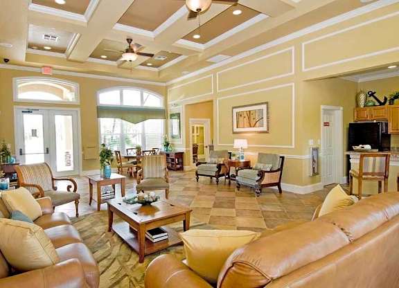 Clubhouse at Cross Creek Apartments in Tampa FL