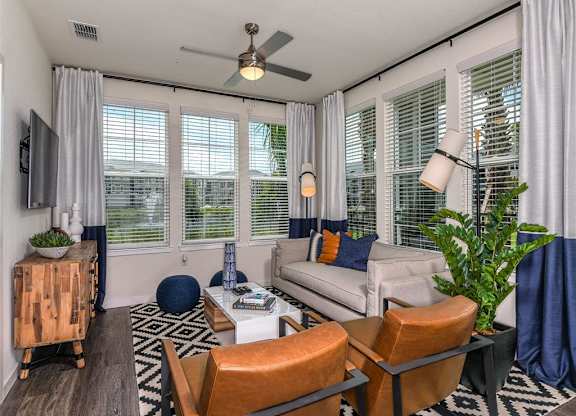 Spacious Living Room at Lenox Luxury Apartments in Riverview FL