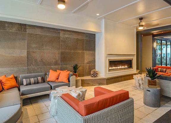 Outdoor Fireside Lounge at Aurora Luxury Apartments in Downtown Tampa, FL