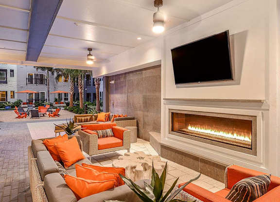 Outdoor Fireside Lounge at Aurora Luxury Apartments in Downtown Tampa, FL