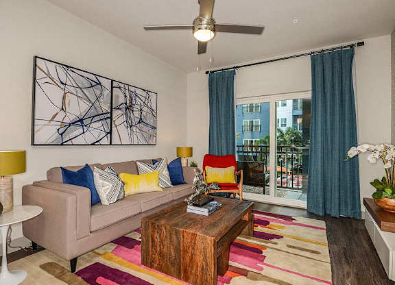 Spacious Floor Plans at Aurora Luxury Apartments in Downtown Tampa, FL