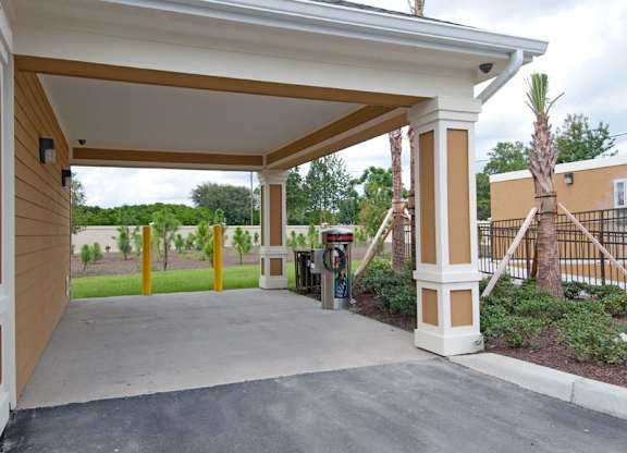 Car Care Center at Fort King Colony in Zephyrhills, FL