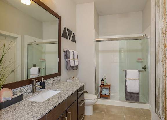 Modern Bathrooms at Grady Square Luxury Apartments in Tampa FL