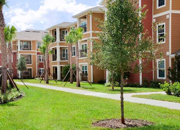 Grand Reserve Apartments in Zephyrhills, FL