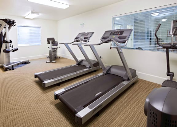 Fitness Center at Harvard Court Affordable Apartments in Lindsay, CA