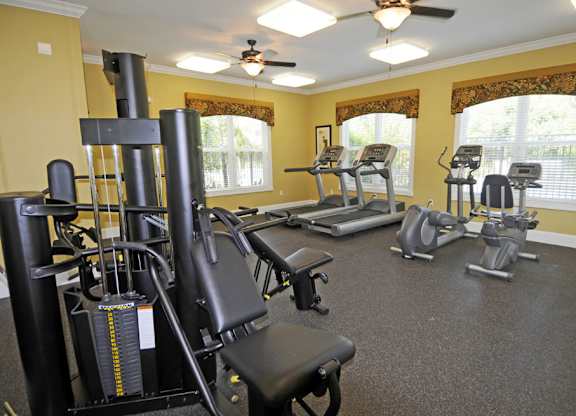 Fitness Center at Hunt Club Apartments in Tampa FL