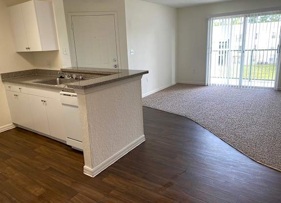 Open-Concept Floor Plans at College Park Affordable Apartments in Naples FL