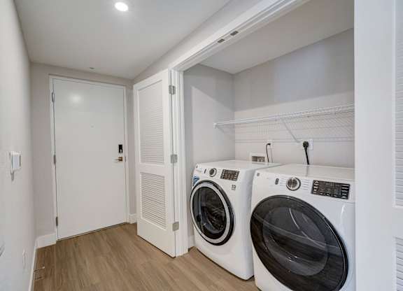 Washers and Dryers Included at Everly Luxury Apartments in Naples FL