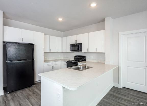 Fully Equipped Kitchens at La Cima Affordable Apartments in Austin, TX