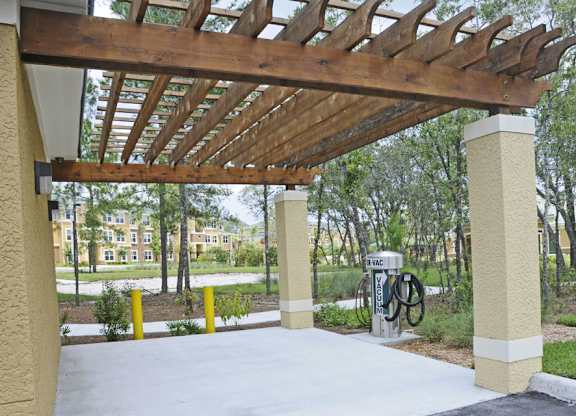 Car Care Center at Mariners Cay Affordable Apartments in Spring Hill FL