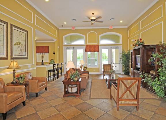 Clubhouse at Meridian Pointe Afforable Apartments in Tampa FL