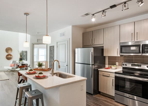 Modern Kitchens at Grady Square Luxury Apartments in Tampa, FL