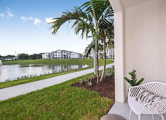 Patio at Boca Vue Apartments in Boca Raton FL