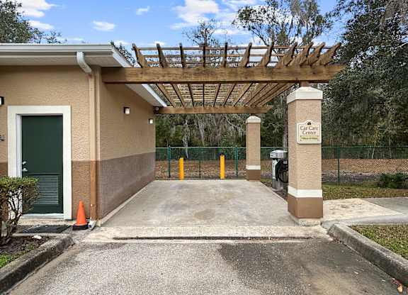 Car Wash Station at Brook Haven in  Brooksville FL