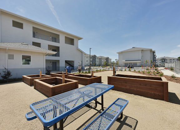 Picnic Seating Area at The Retreat Affordable Apartments in Merced CA