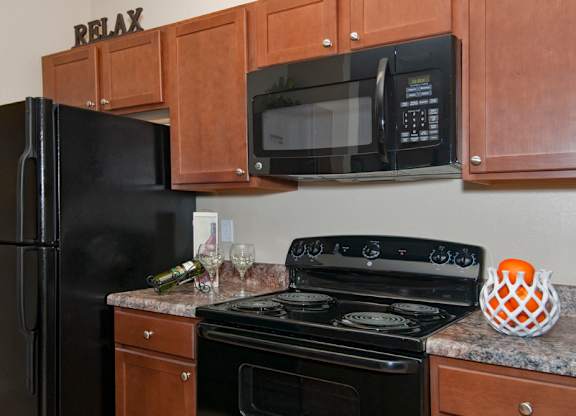 Kitchen Appliances at Sabal Ridge Affordable Apartments in Tampa FL