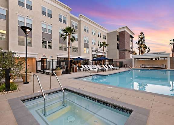 Resort-Style Pool at The Huntington Luxury Apartments in Duarte CA
