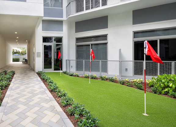 Putting Green at The Marc Luxury Apartments in Palm Beach Gardens FL