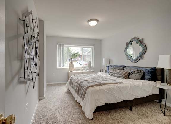Spacious Bedroom at Oaks at Oxon Hill, Maryland, 20745
