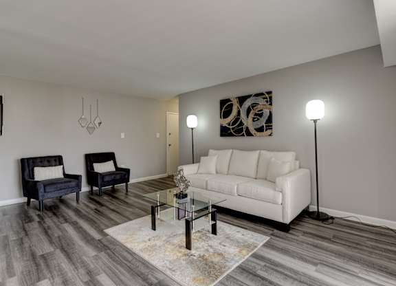 living room at Admiral Place, Apartments in Suitland-Silver Hill, MD 20746