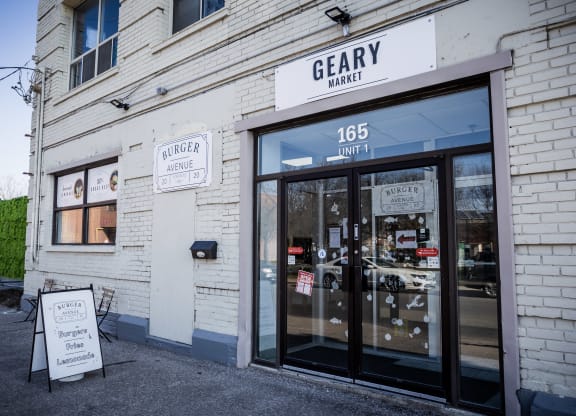 geary market storefront