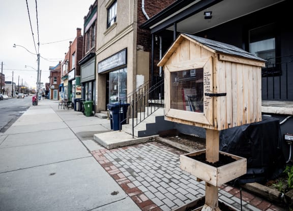 public book outpost