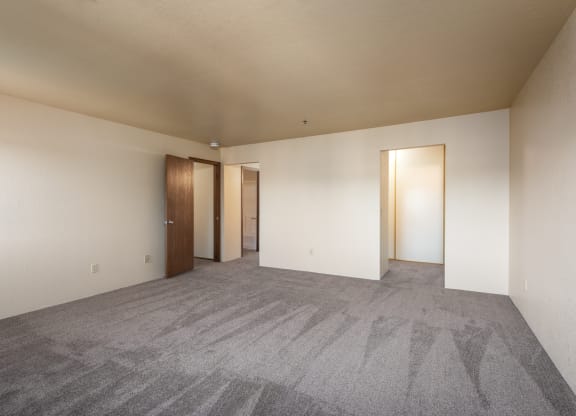 Spacious Living Area at Altamont Apartments, Rohnert Park