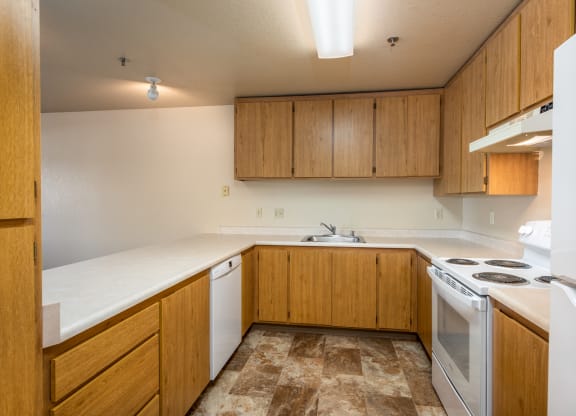 Furnished Kitchen at Altamont Apartments, California, 94928