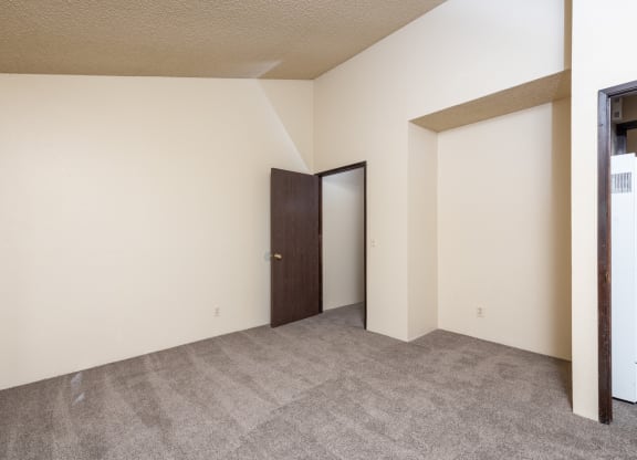 Vacant Bedroom at Coddingtown Mall Apartments, Santa Rosa, CA