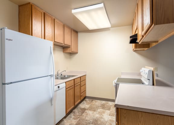Fully Equipped Kitchen at Manor Apartments, Rohnert Park, CA, 94928